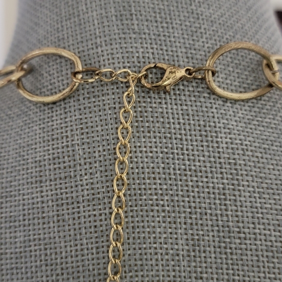 Vintage Statement  Gold Plated Necklace Big Black Plastic Roses w/ crystals. - Picture 5 of 10